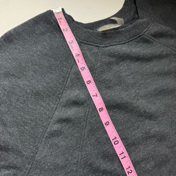 Zella Sweatshirt Mens Medium Gray Crewneck Pullover Lightweight Raglan Yoga Gym - Picture 10 of 10